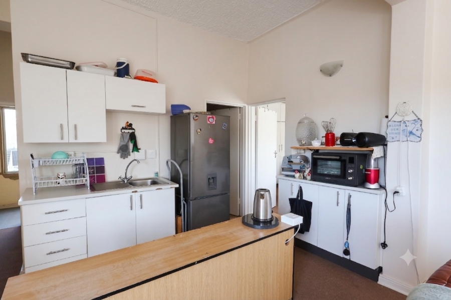 1 Bedroom Property for Sale in Quigney Eastern Cape